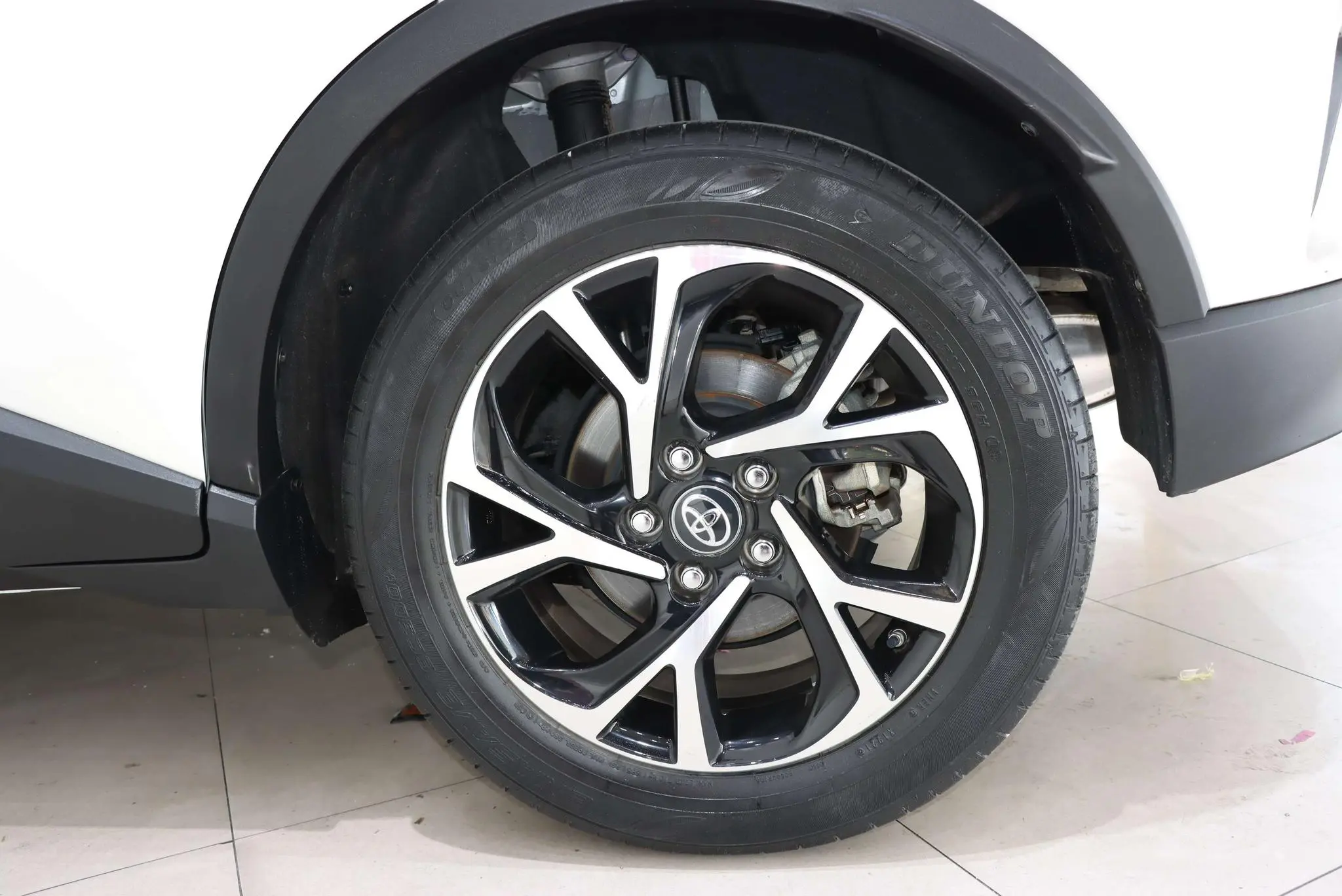 TOYOTA Toyota C-HR 2.0L Leading version