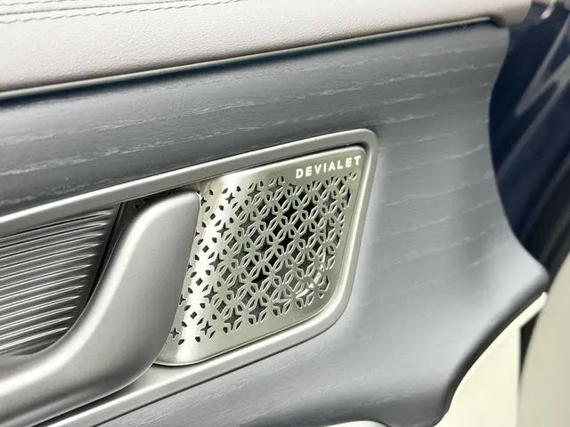 Denza Denza D9 DM Smart driving version 1020 four-wheel drive flagship model