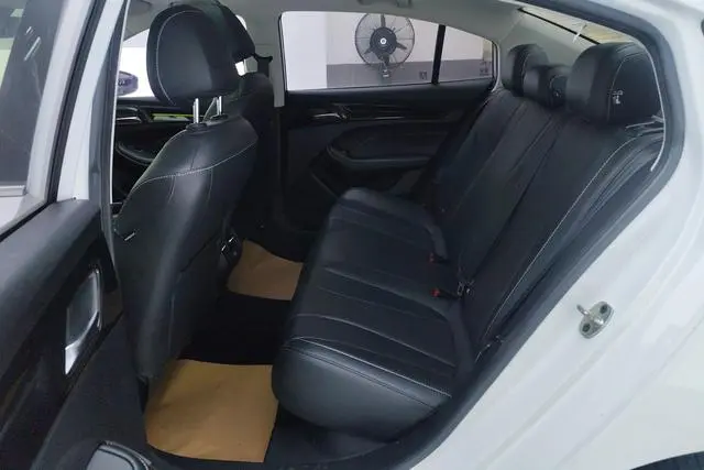 Roewe Roewe i5 1.5L CVT Xingyao Edition