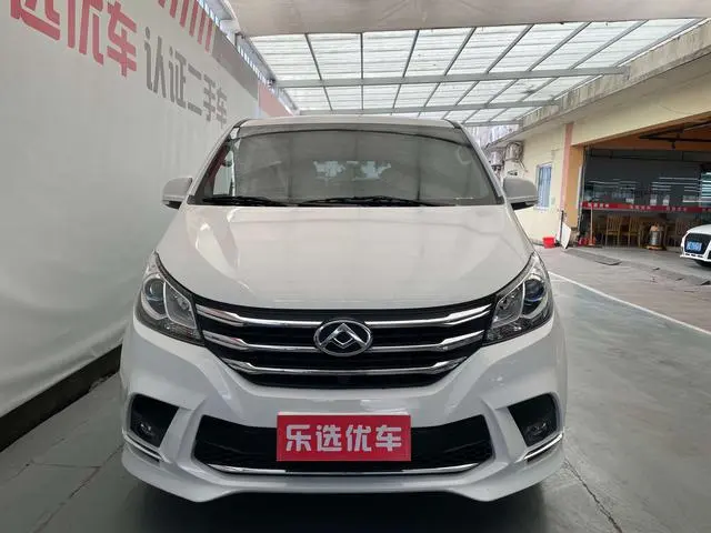 Maxus Chase G10 2.0T gasoline Automatic Elite Edition 7 seats