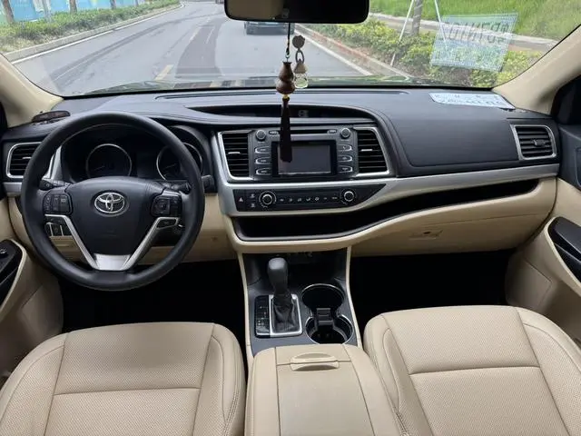 TOYOTA Highlander 2.0T two-wheel drive Elite edition 7-seater Country VI