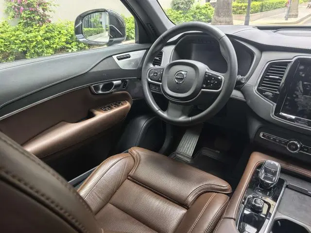 Volvo Volvo XC90 PHEV E-drive hybrid T8 Long battery life Zhizun Deluxe Edition 7 Seats