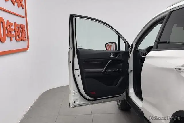 GAC Trumpchi GS4 235T manual two-wheel drive Luxury Million Commemorative Edition