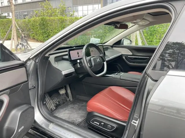 Xpeng Xiaopeng P7 670E