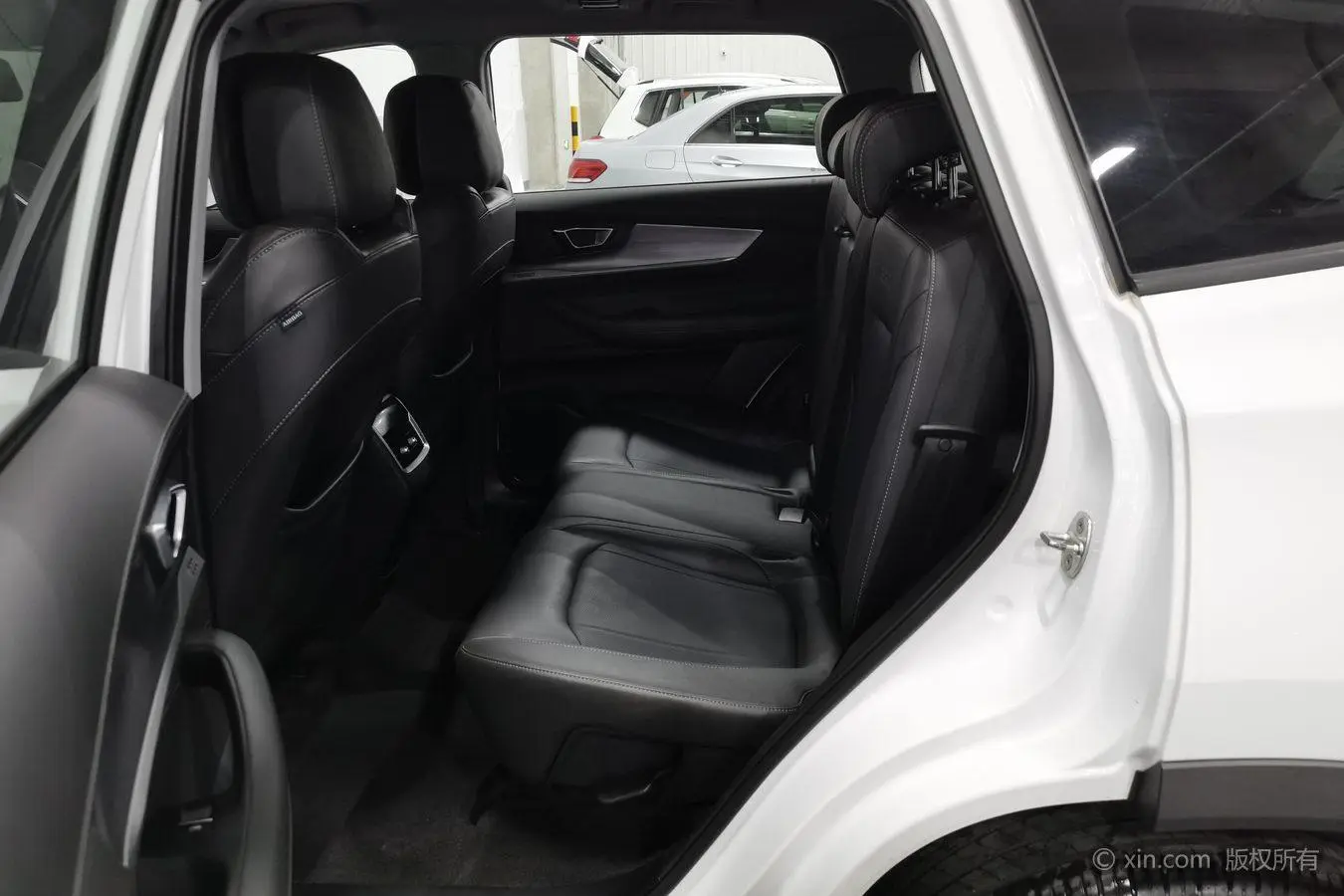 Chery Fulwin Tiggo 8 Kunpeng version 390TGDI automatic wind-by-wind version+