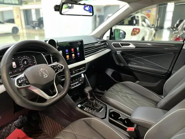 Volkswagen Tiguan L PHEV 430PHEV plug-in hybrid Premium Edition