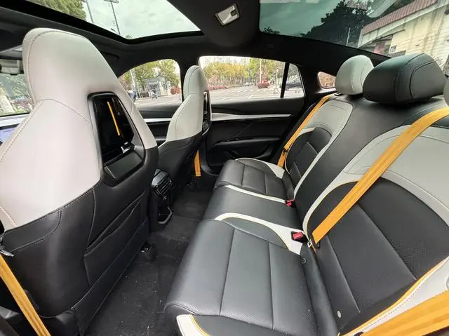 MG MG5 Scorpio 1.5T Deluxe Edition
