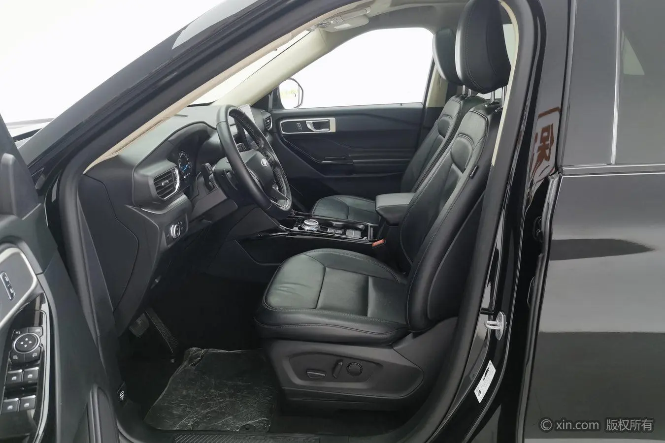 Ford Explorer EcoBoost 285 rear drive Fashion Edition 7 seats
