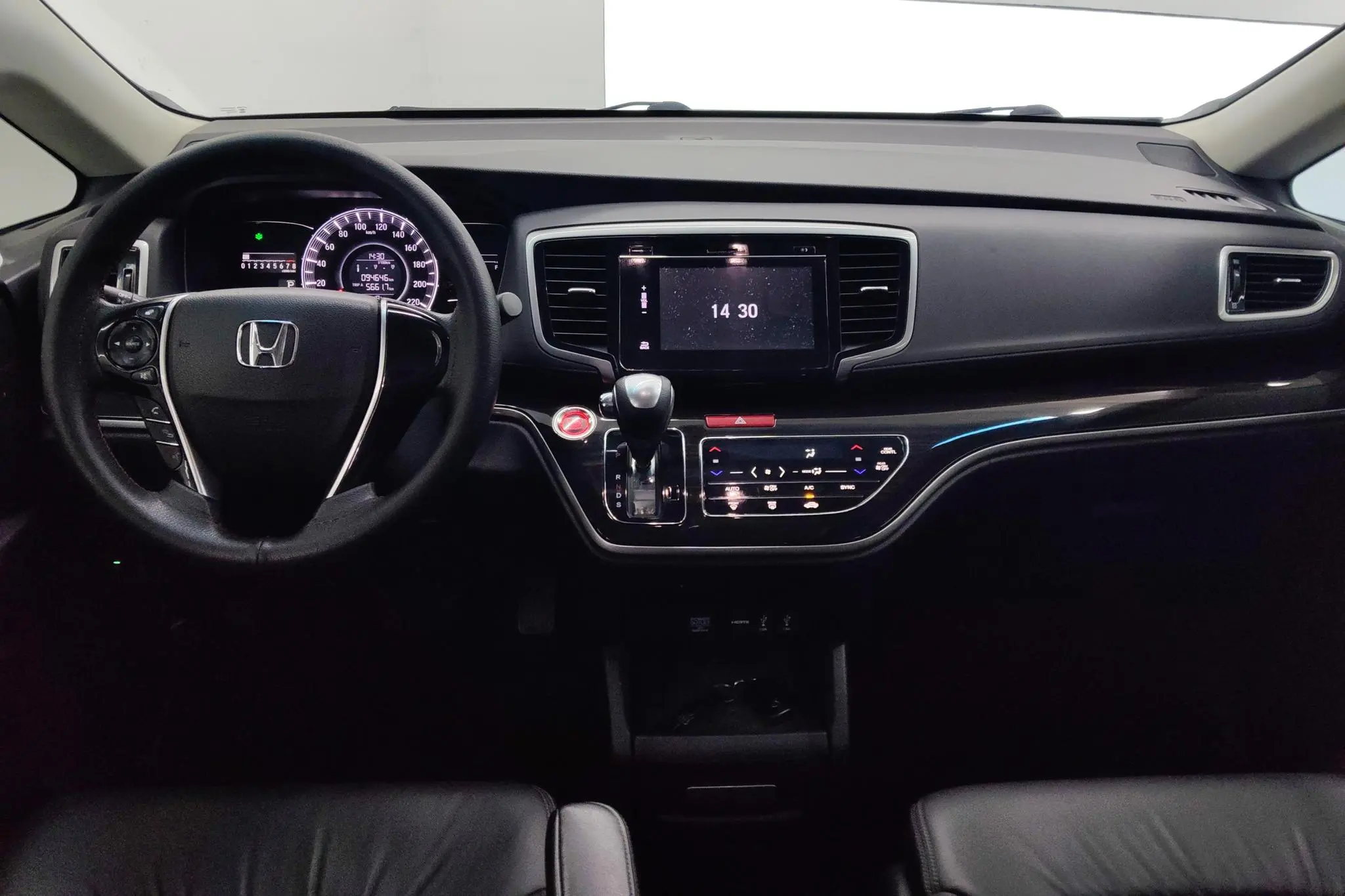 Honda Odyssey 2.4L Deluxe Edition
