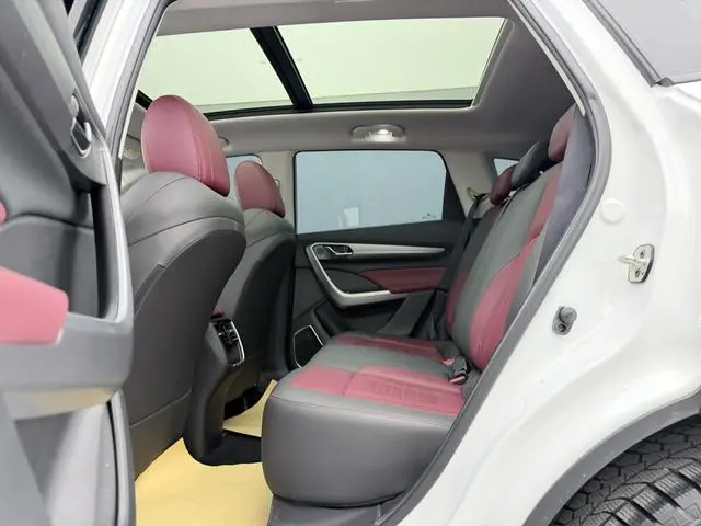 Dongfeng Fengshen Dongfeng Fengshen AX7 PRO 1.6T Automatic Official Version