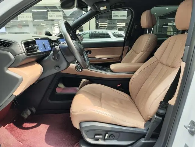 NIO NIO ES8 580KM signature version six seats