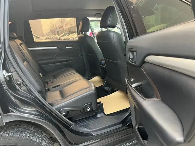 TOYOTA Highlander 2.0T four-wheel drive deluxe edition 7-seater Country V