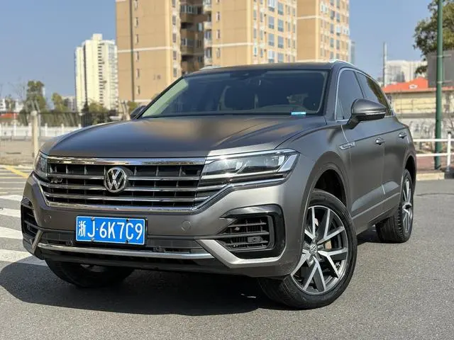 Volkswagen Touareg 3.0 TSI Sharp Front Version Country VI