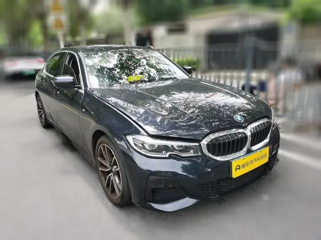 BMW BMW 3 Series Second facelift 325Li M sports suit