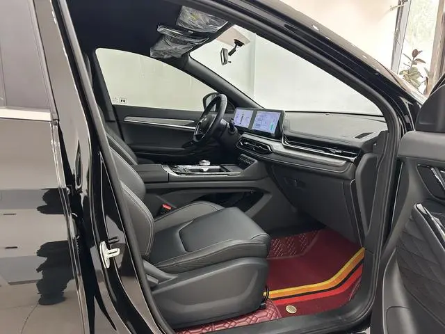 Jianghuai Yiwei JAC QX PHEV 120km Jinxiang Edition