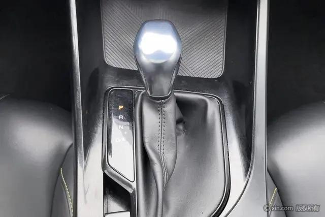 Roewe Roewe i5 1.5L CVT Diamond Edition