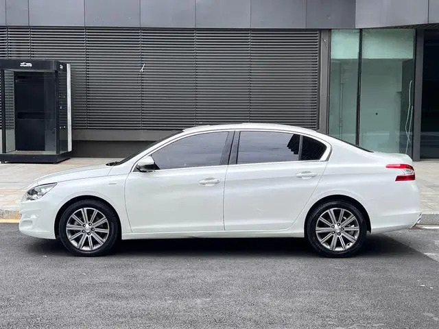 Peugeot Peugeot 408 350THP Automatic Deluxe Edition