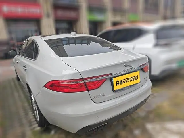 Jaguar Jaguar XFL XFL 2.0T 200PS Deluxe Edition