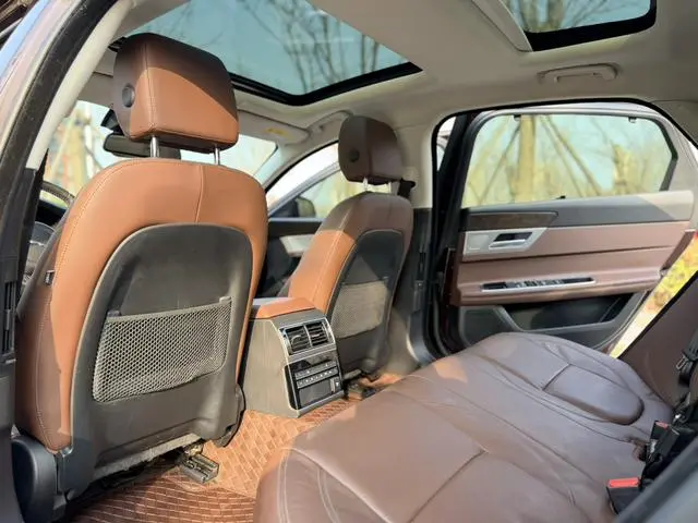 Jaguar Jaguar XFL XFL 2.0T 250PS two-wheel drive Deluxe Edition