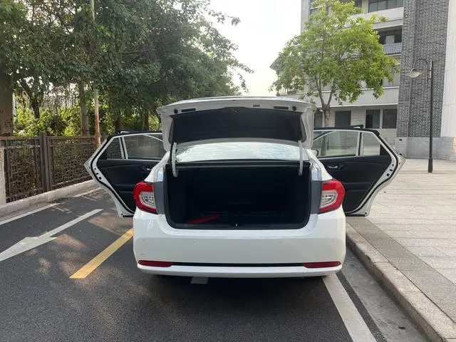 Honda Lingpai 180Turbo CVT Deluxe Edition Country VI