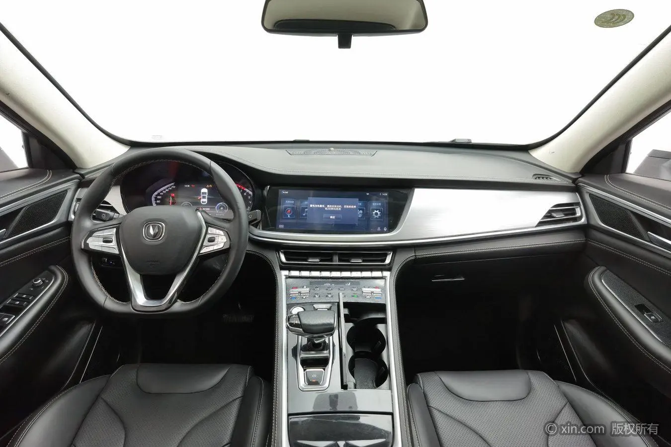Changan Changan CS85 COUPE 1.5T dynamic version