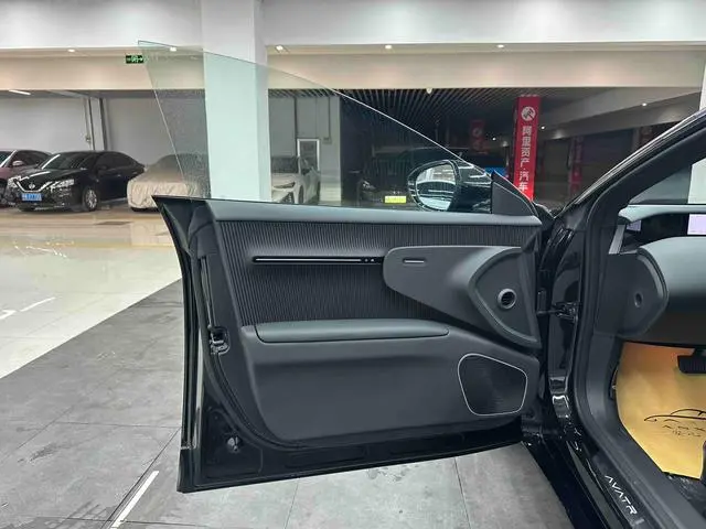 Avatr Avita 12 Facelift Max rear drive pure electric version