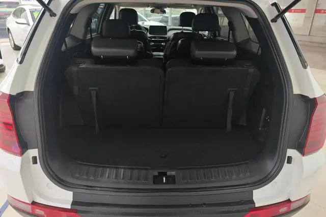 Hyundai Shengda 380 TGDi GLS automatic two-wheel drive deluxe edition Country VI