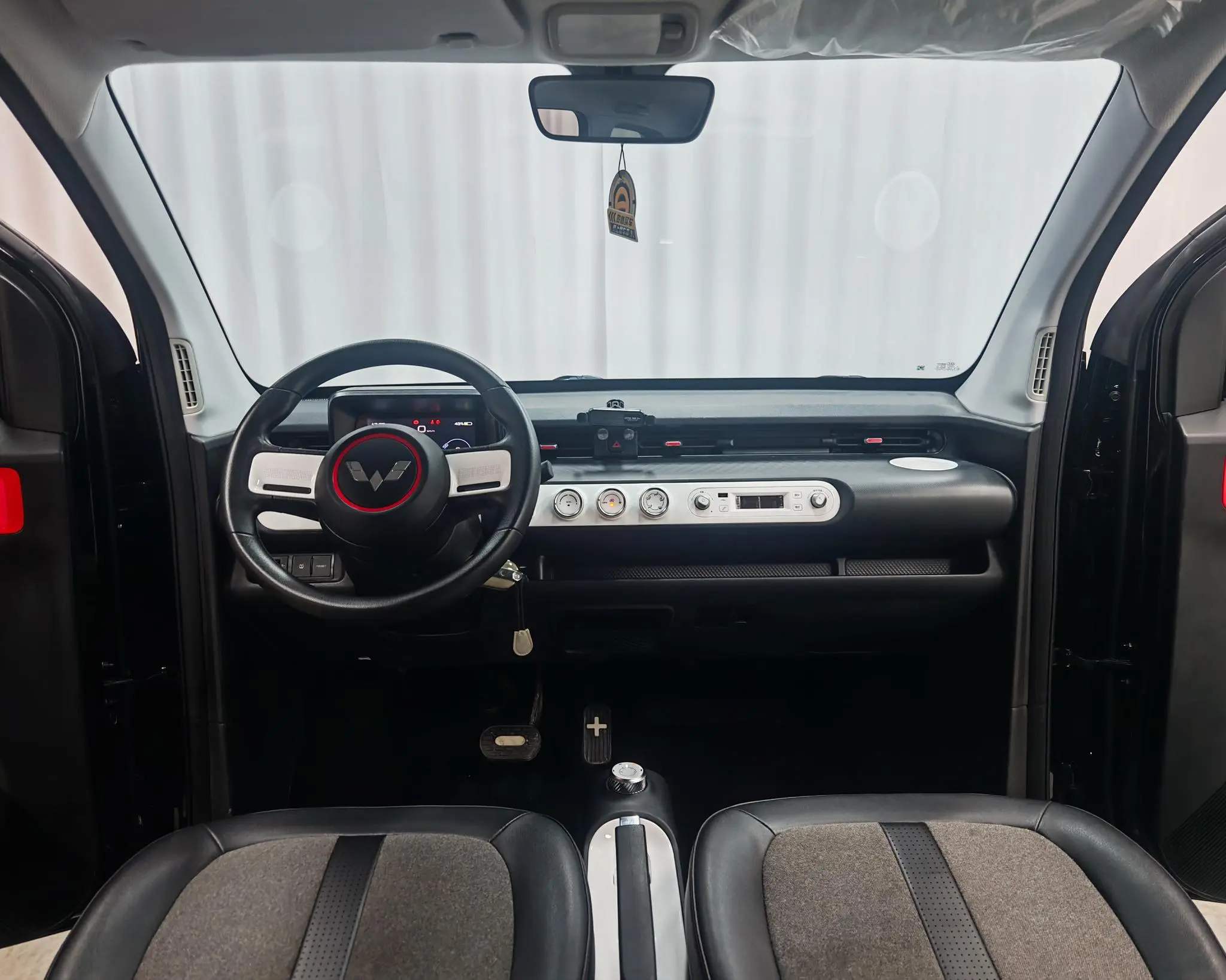 Wuling Wuling Hongguang MINIEV GAMEBOY 200km play coffee lithium iron phosphate