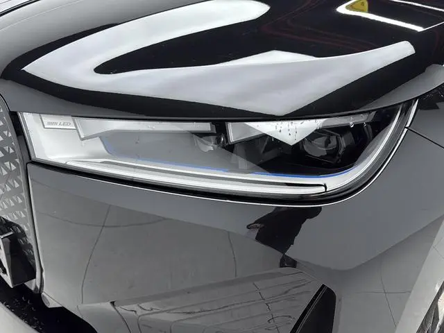 BMW BMW iX xDrive40