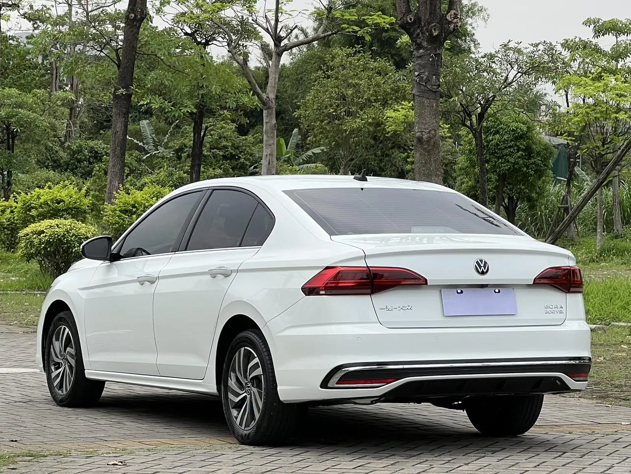 Volkswagen Bora 200TSI DSG Yuexing Edition
