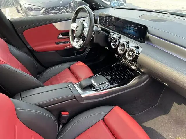 Mercedes-Benz Mercedes-Benz CLA AMG AMG CLA 35 4MATIC