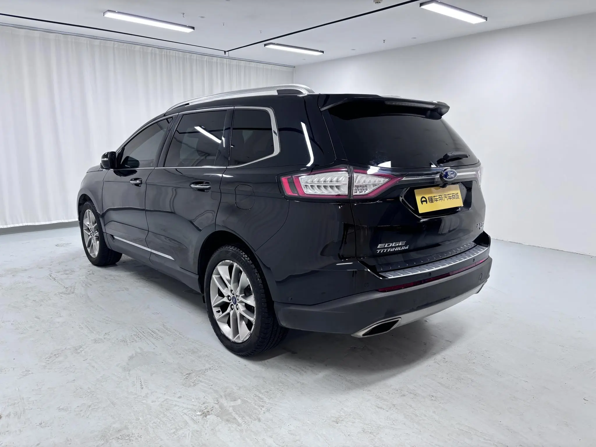 Ford Sharp World EcoBoost 245 four-wheel drive Zunrui Plus 7-seater country V