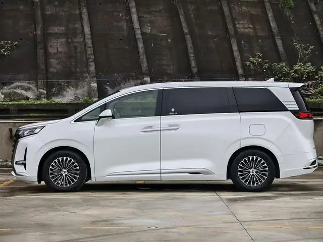 Denza Denza D9 DM 970 four-wheel drive flagship