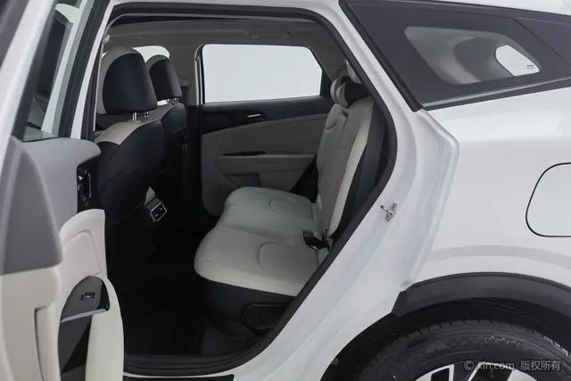 Kia Lion Platinum expands the world 1.5T two-wheel drive Premium edition