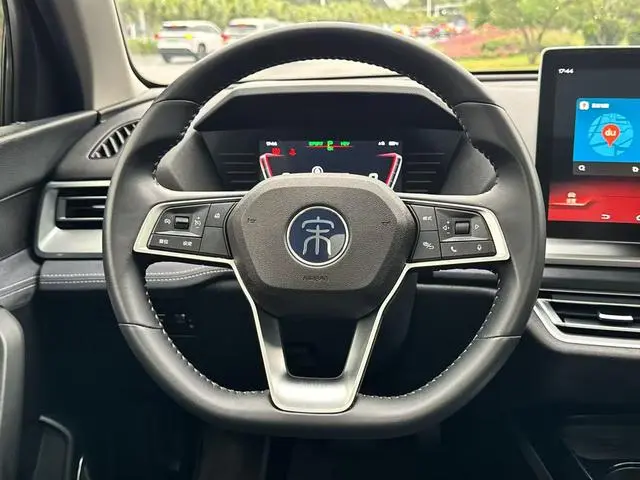 BYD Song Pro DM DM 1.5T four-wheel drive performance version luxury
