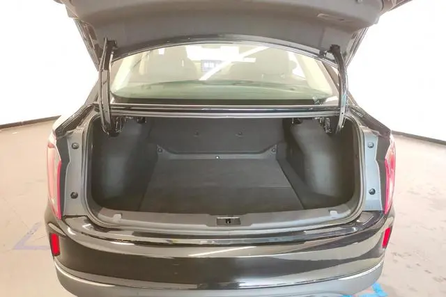 Hongqi Hongqi E-QM5 Basic Travel Version