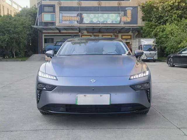 Dongfeng eπ eπ007 Pure electric 540 four-wheel drive Max version