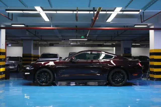 Ford Mustang 2.3T EcoBoost