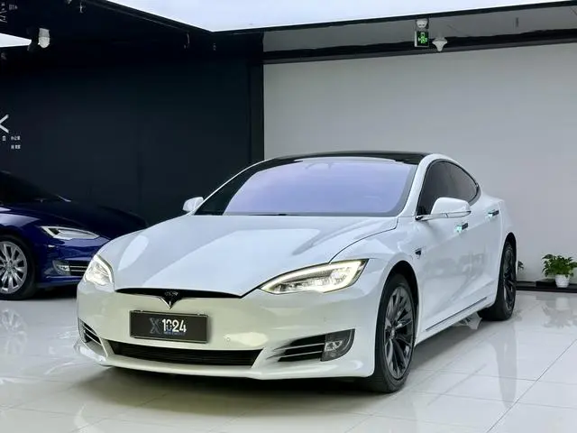 Tesla Model S Long battery life version