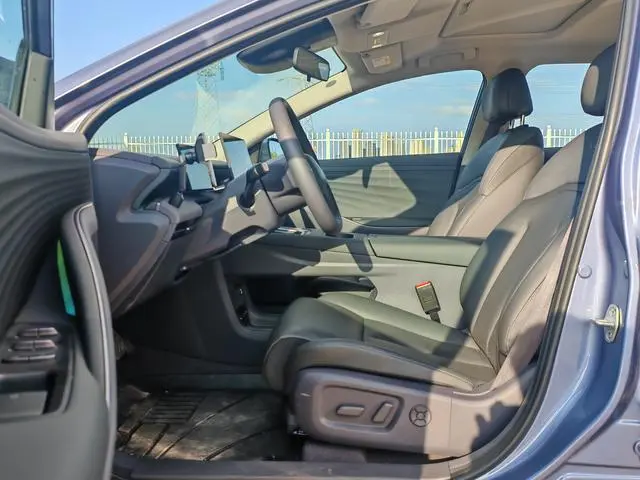 Nissan Nissan N6 180 Max