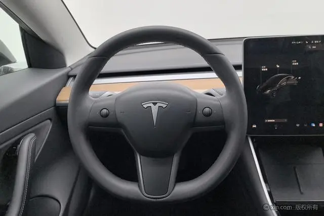 Tesla Model 3 Upgraded version of standard battery life rear drive
