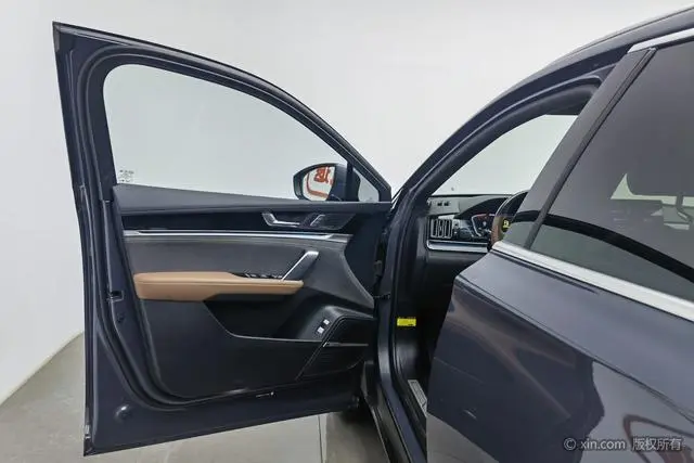 BYD Tang DM DM 2.0T four-wheel drive high-performance version of the Genesis flagship