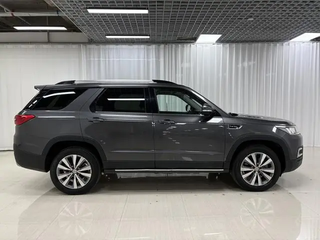 Changan Changan CS95 2.0T four-wheel drive Zhiyu Version