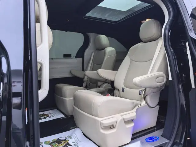 TOYOTA Grevia Smart electric hybrid Dual Engine 2.5L Premium PLUS