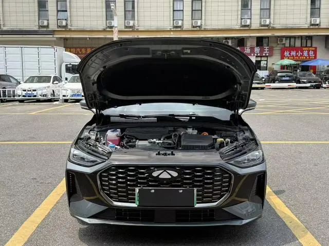 Chery Fengyun Fengyun A8L 145km luxury