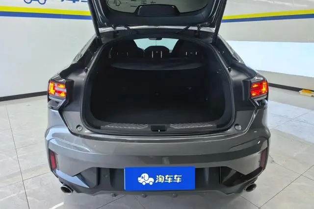 LYNK & CO Lynk 05 2.0TD four-wheel drive Halo