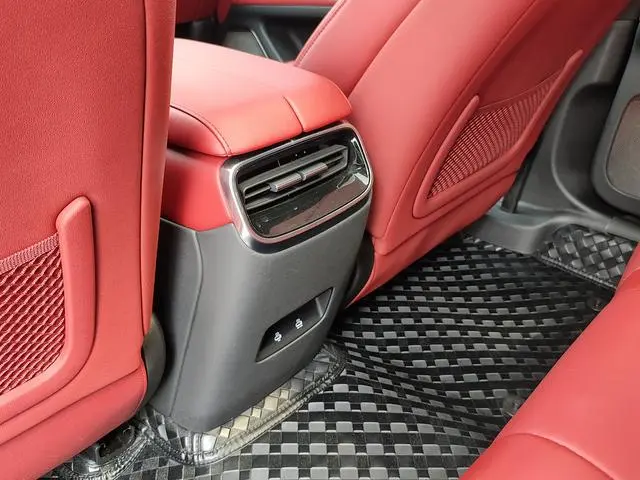 AITO Ask the world M5 Extended range Max RS four-wheel drive high-end smart driving version