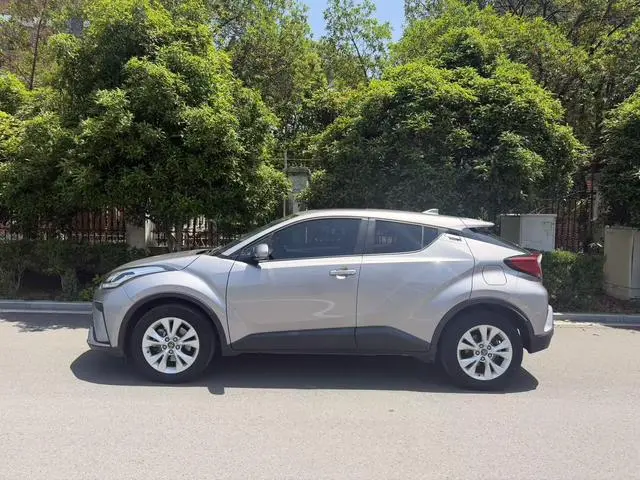 TOYOTA IZOA 2.0L Sports SPORT Version