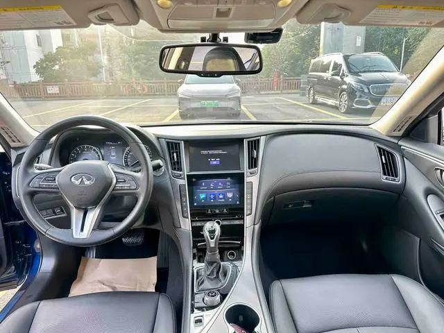 Infiniti Infiniti Q50L 2.0T 30th Anniversary Limited Edition
