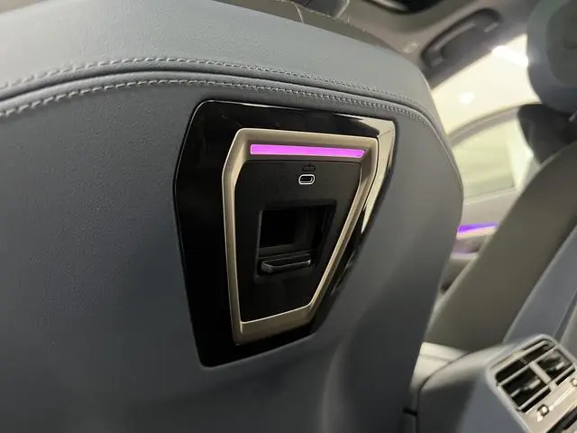 BMW BMW i5 eDrive35L Exclusive M Sports Suit